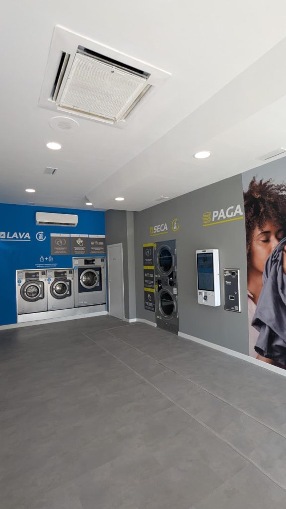 Errores al poner la colada en una lavandería autoservicio