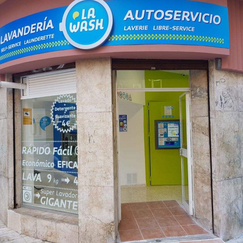 Lavandería-autoservicio-La-Wash-Mámoles-28-Málaga